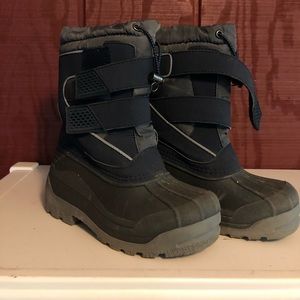 Gently used Lands’End boys snow boots